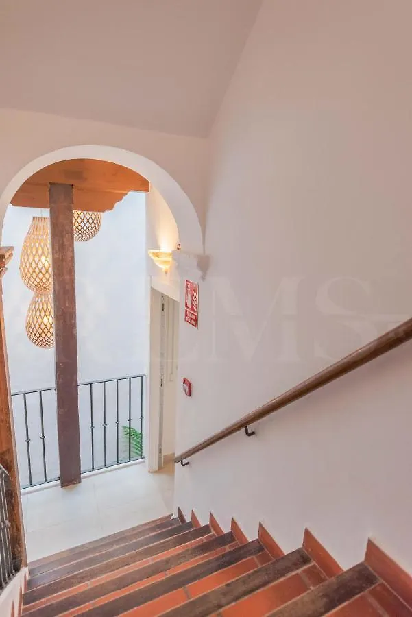 Apartment With Balcony In The Heart Of Malaga By Rems 0*,